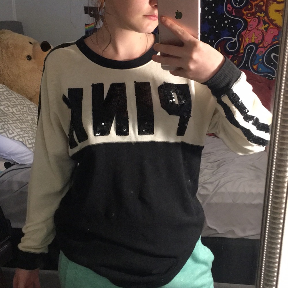 SPARKLY VS PINK CREWNECK 🖤